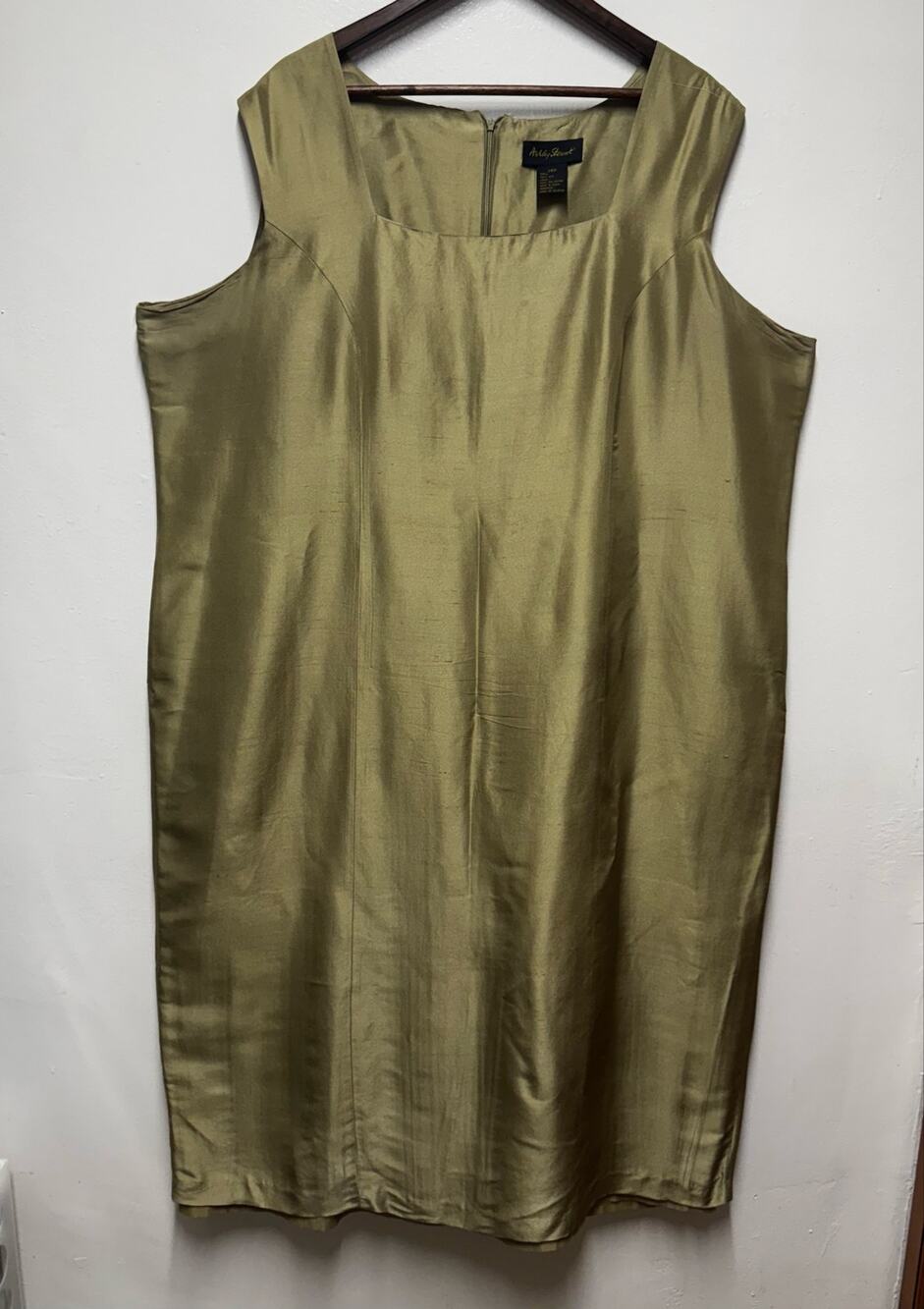Ashley Stewart 24W 100% Silk Maxi Dress Olive Gold Lined Minimalist Quiet Luxury